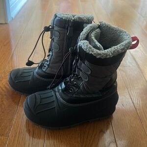 Cat & Jack snow boots size 2